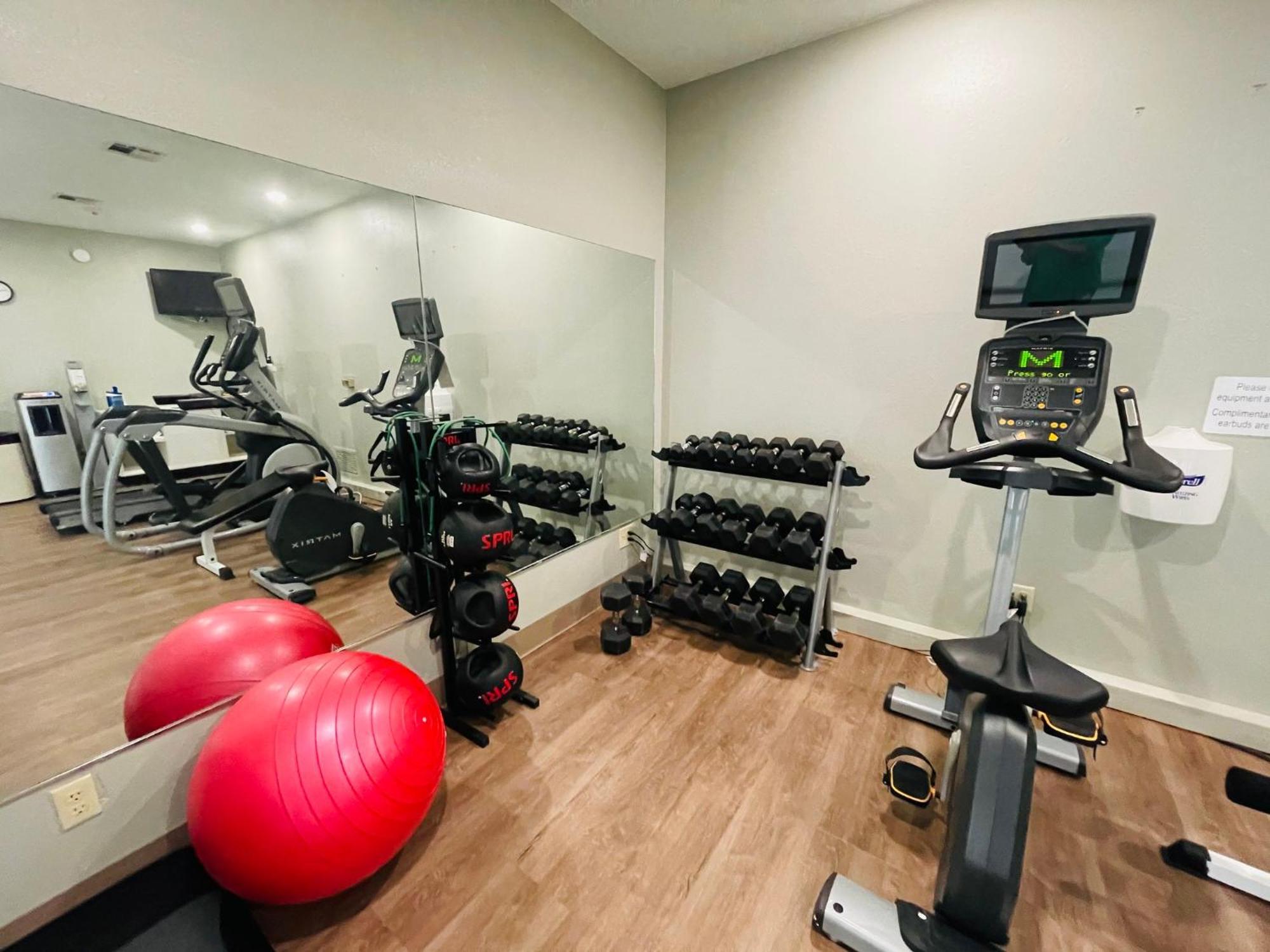 Holiday Inn Express & Suites Sulphur - Lake Charles By Ihg Extérieur photo