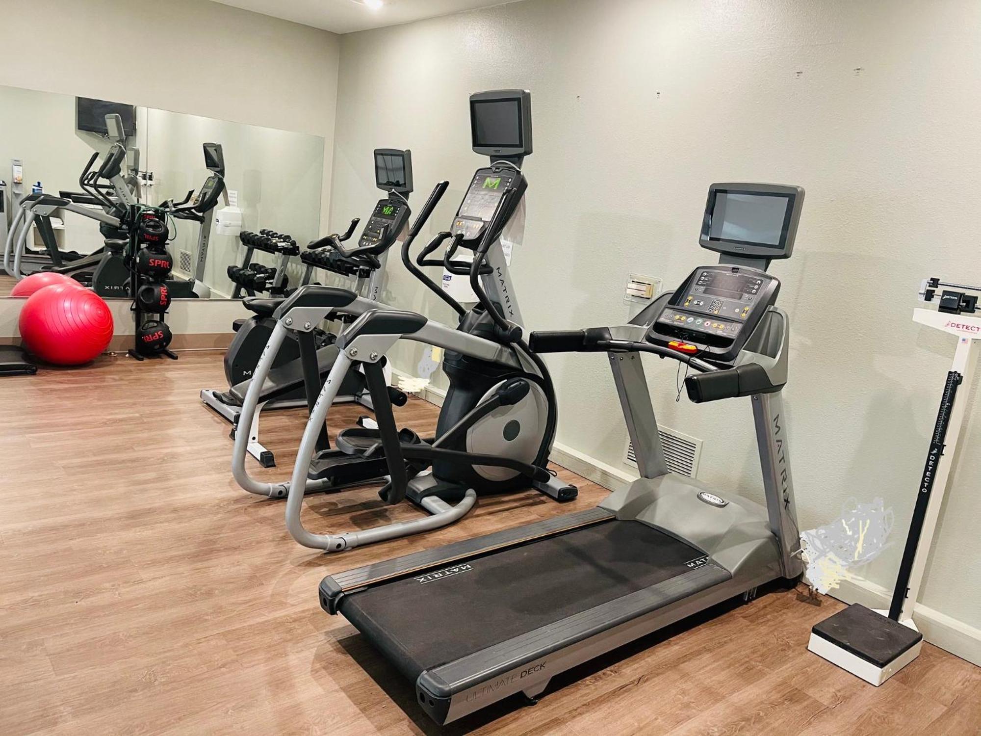 Holiday Inn Express & Suites Sulphur - Lake Charles By Ihg Extérieur photo
